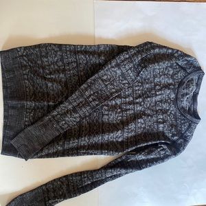 Lulu Lemon long sleeve workout top